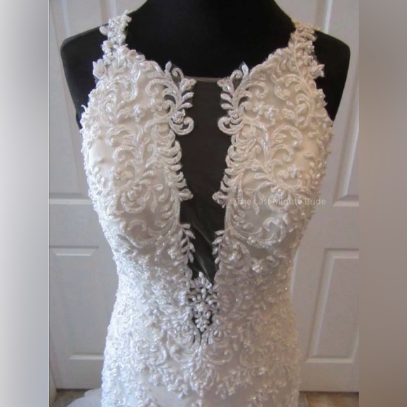 Maggie Sottero Ivory Mermaid Wedding Gown - Picture 3 of 9